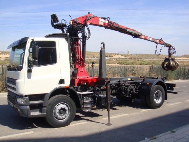 Alquiler de Camión Grúa (Truck crane) / Grúa Automática 18 tons .  en Armenia, Quindío, Colombia
