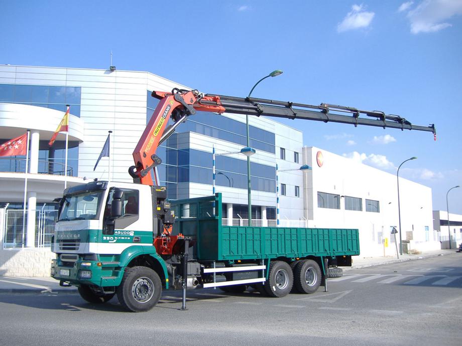 Alquiler de Camión Grúa (Truck crane) / Grúa Automática 50 tons.  en Armenia, Quindío, Colombia