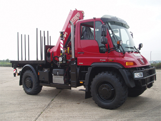 Alquiler de Camión Grúa (Truck crane) / Grúa Automática 8 tons con el Boom recogido y alcance de 14 mts, Capacidad de 30.000 lbs. en Manizales, Caldas, Colombia